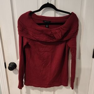 ☀️WHBM cowl neck sweater. SizeM